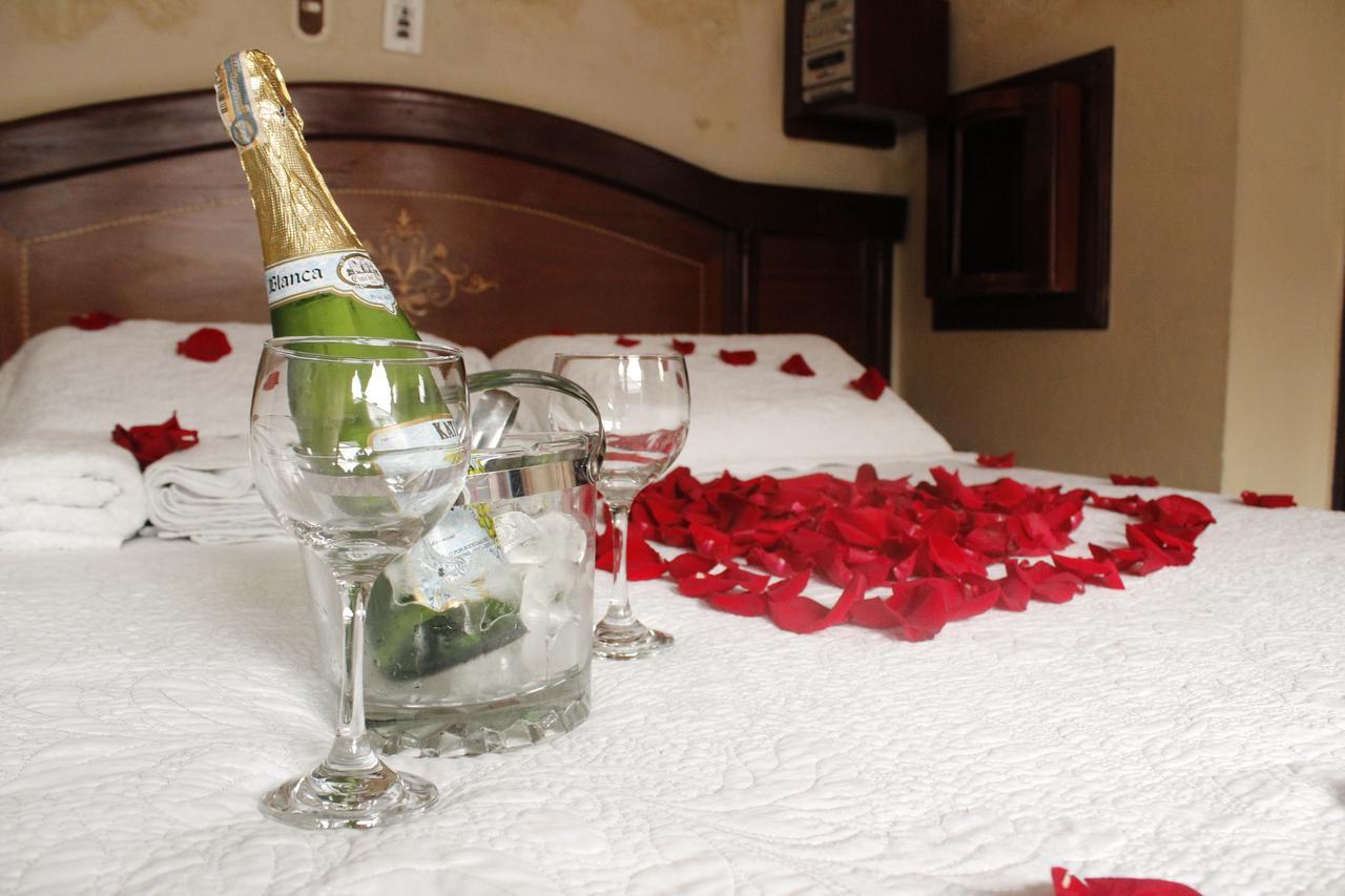 Motel Piramides De Cristal 보고타 외부 사진