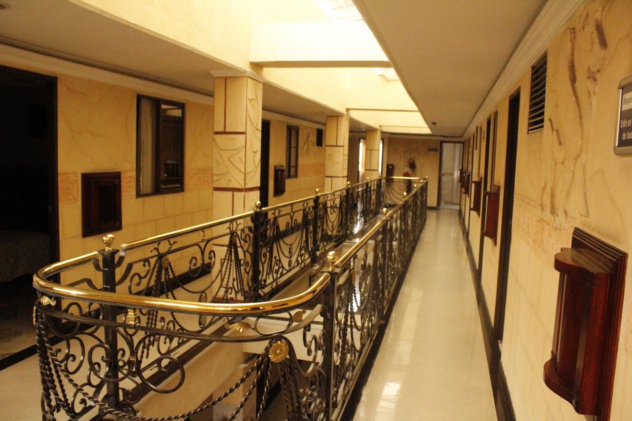 Motel Piramides De Cristal 보고타 외부 사진