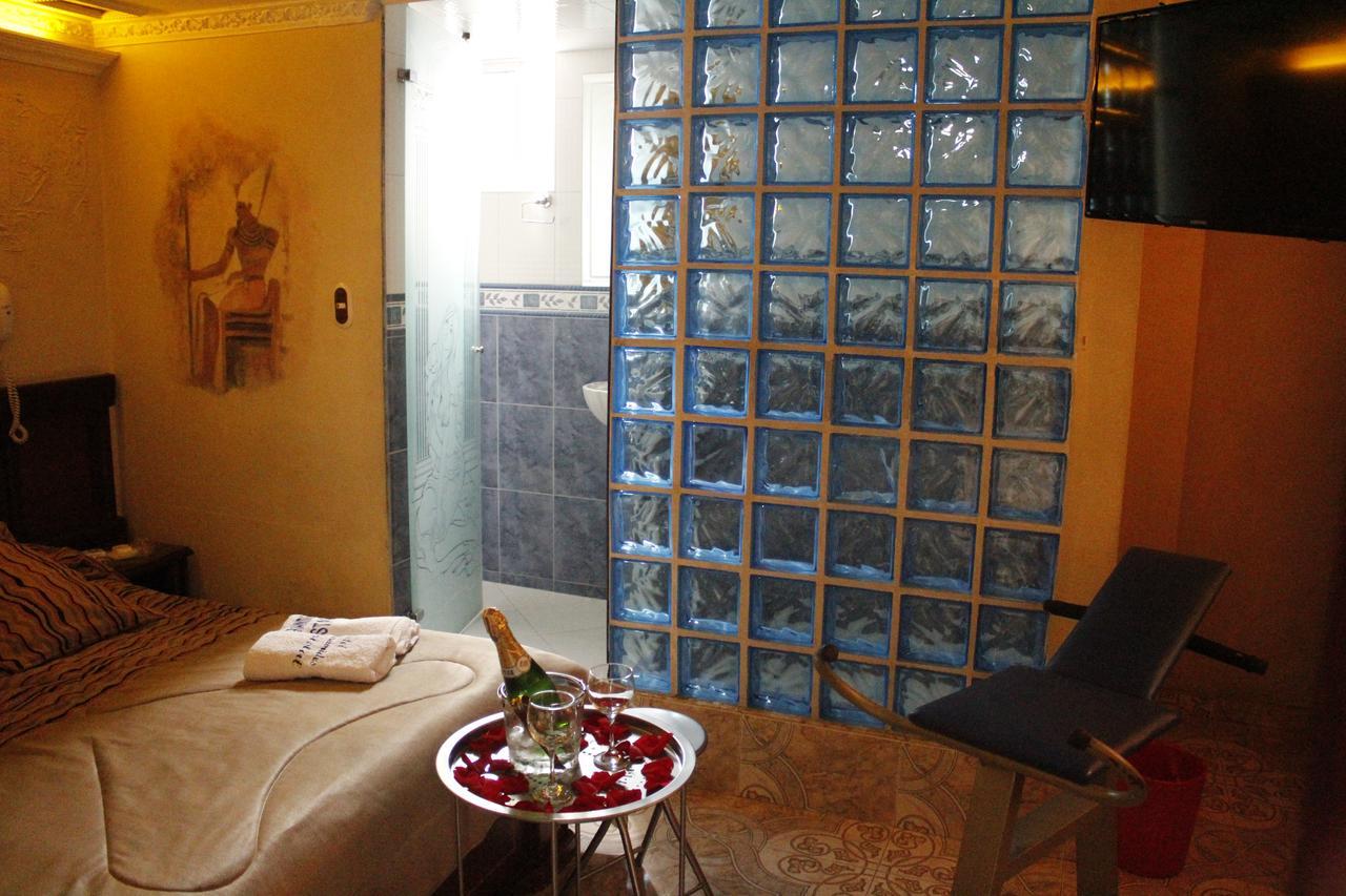 Motel Piramides De Cristal 보고타 외부 사진